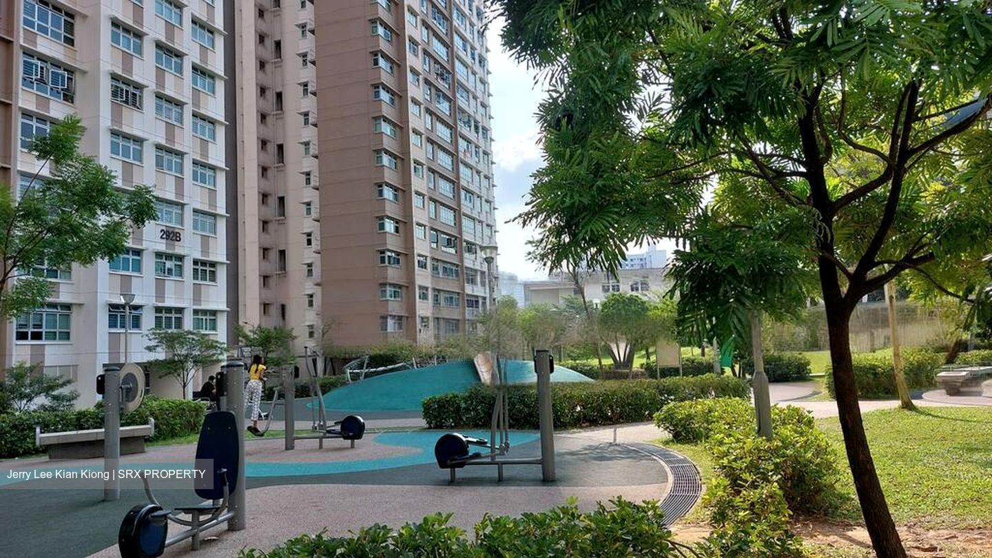 Blk 292A Skypeak @ Bukit Batok (Bukit Batok), HDB 3 Rooms #440784261